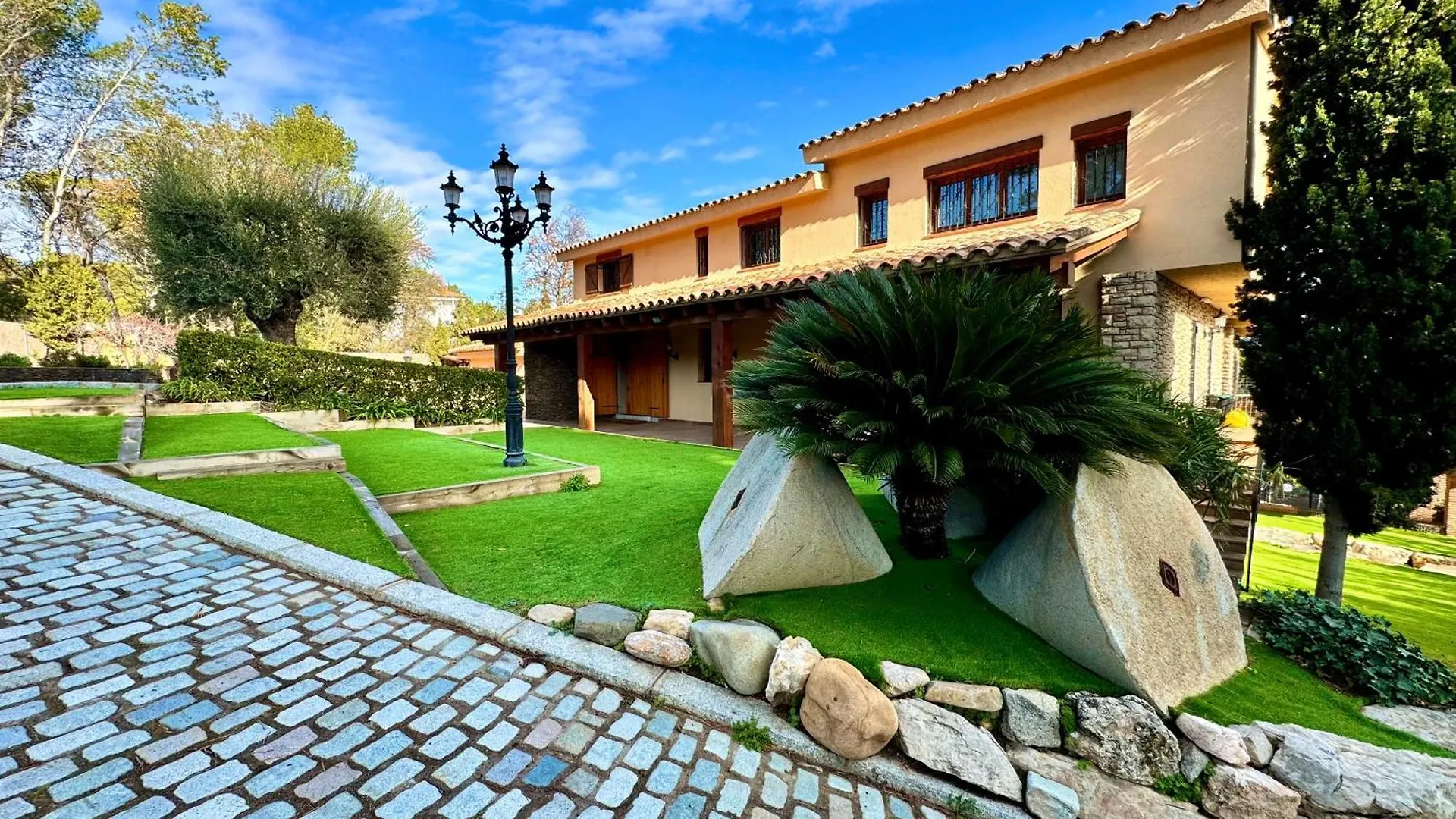 Villa The Village Cerdanyola del Vallès